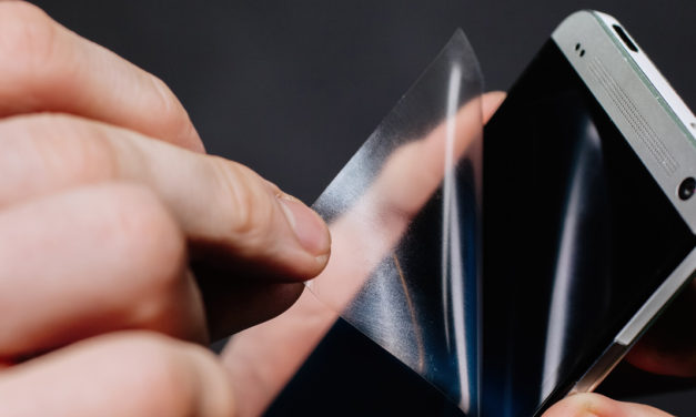¿Cómo instalar un protector de cristal templado en nuestro móvil?
